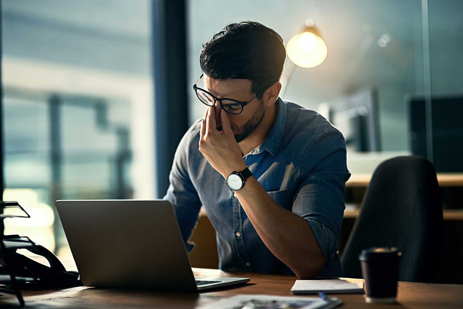 employee suffering work related stress