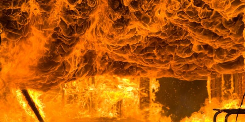 building-on-fire fire extinguisher training